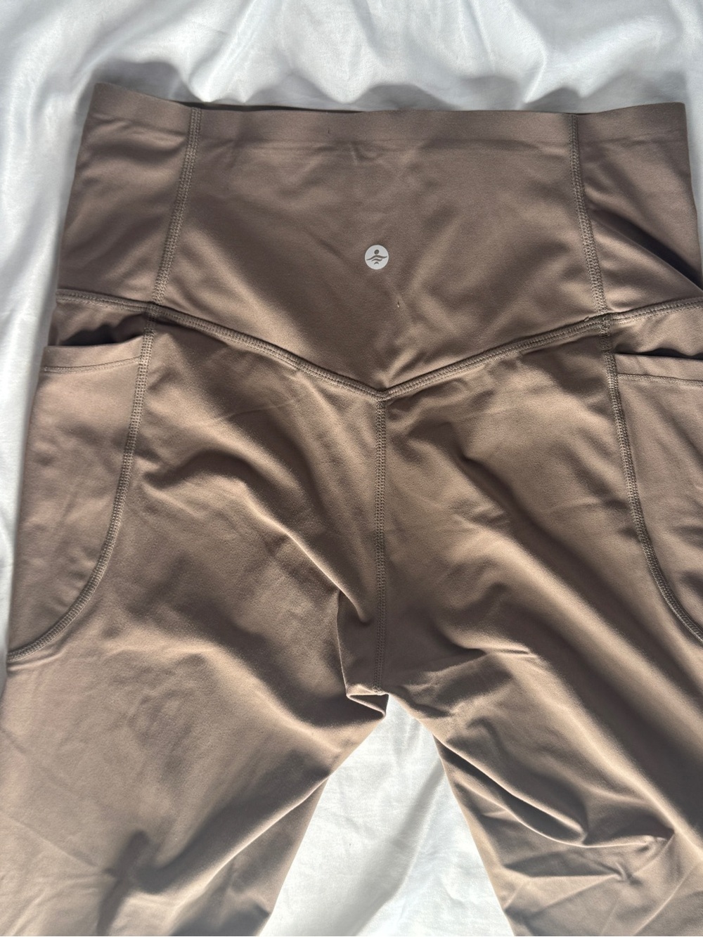 HALARA High-Waist Leggings in Taupe Brown - Picture 2 of 5